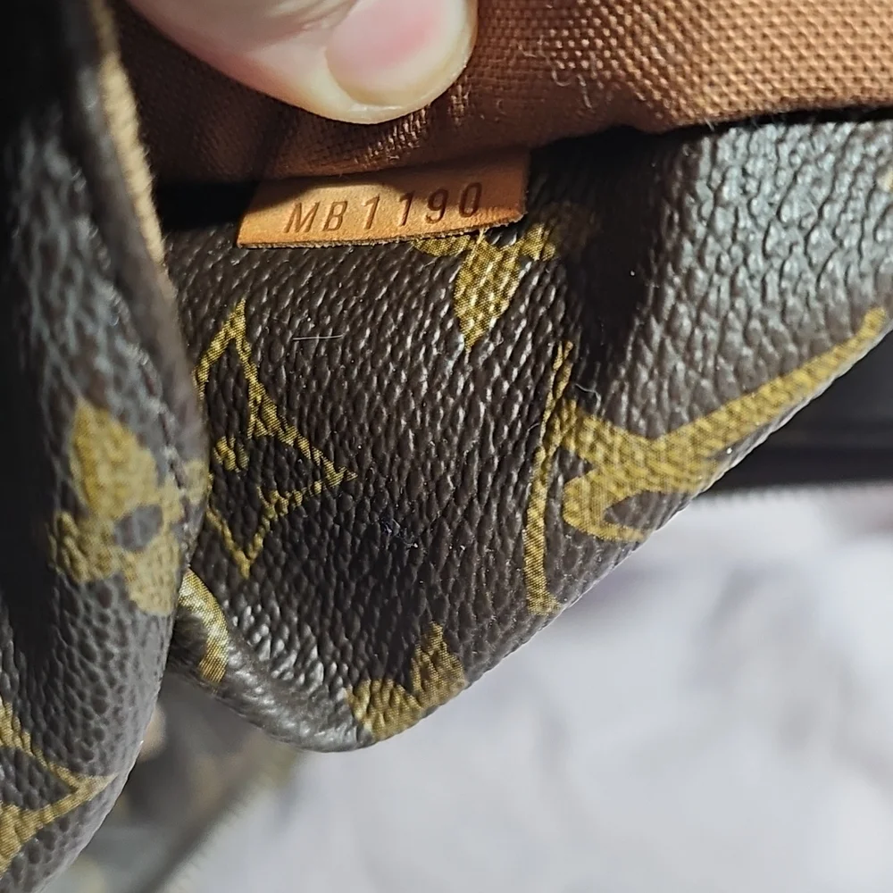 Louis Vuitton Totally Mm Monogram Brown Tote Bag - Picture 10 of 10